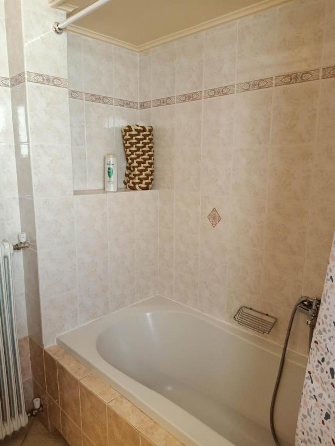 Big Apt 3Bed 3Bath 10 Min Walk Acropolis أثينا المظهر الخارجي الصورة